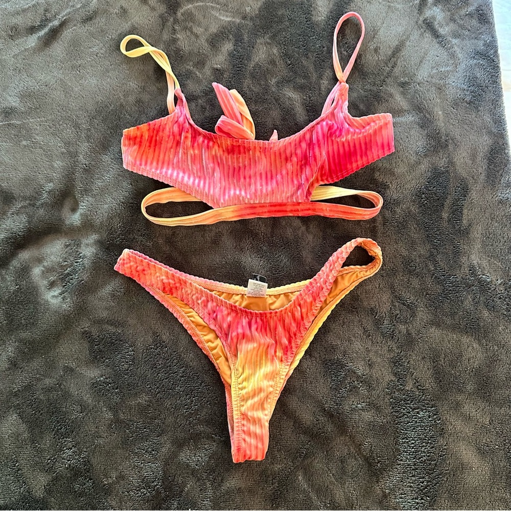 Dippin Daisy’s Tie Dye Velvet Sorbet Orange Pink Bikini Set